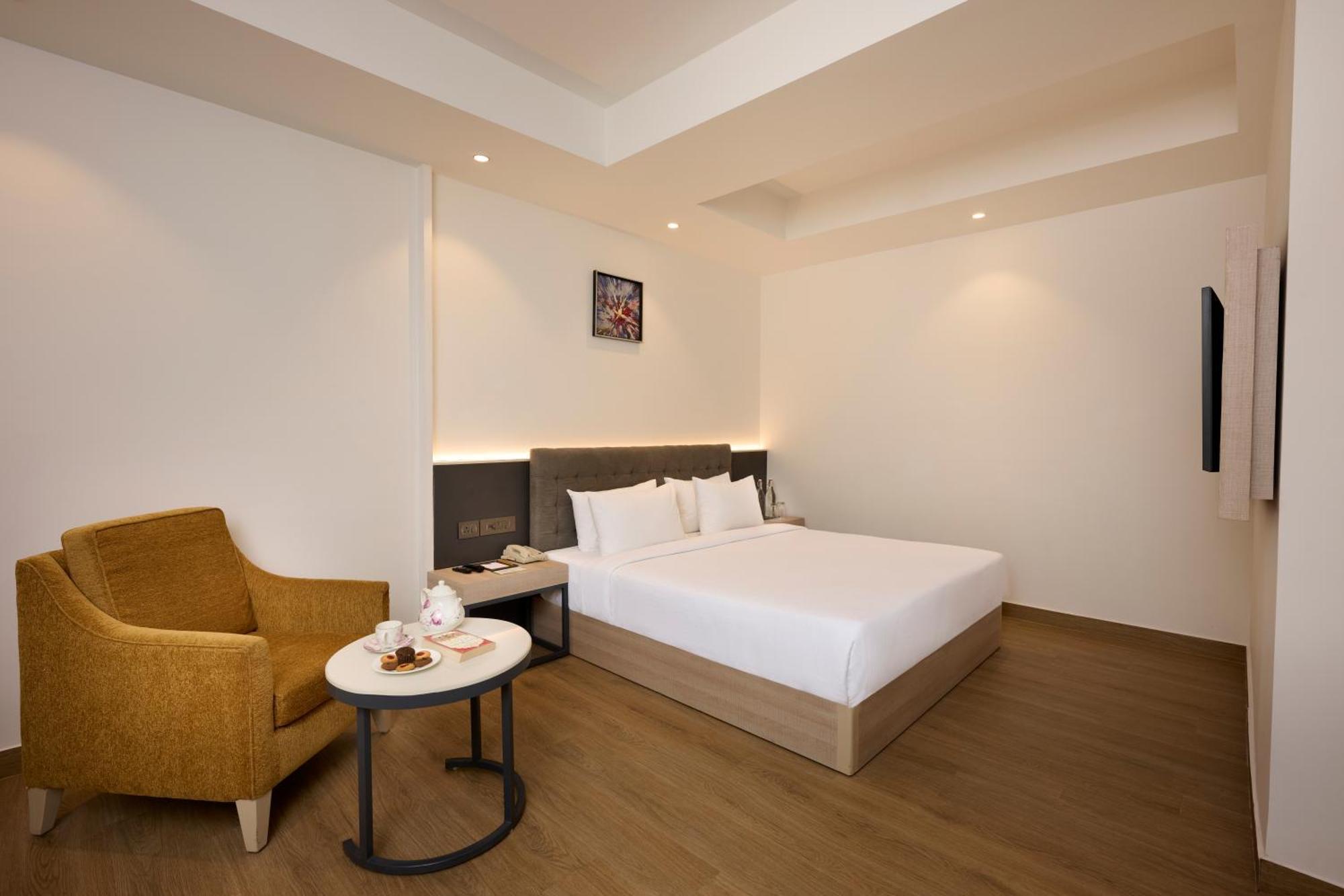 Delite Sarovar Portico Фаридабад Екстериор снимка