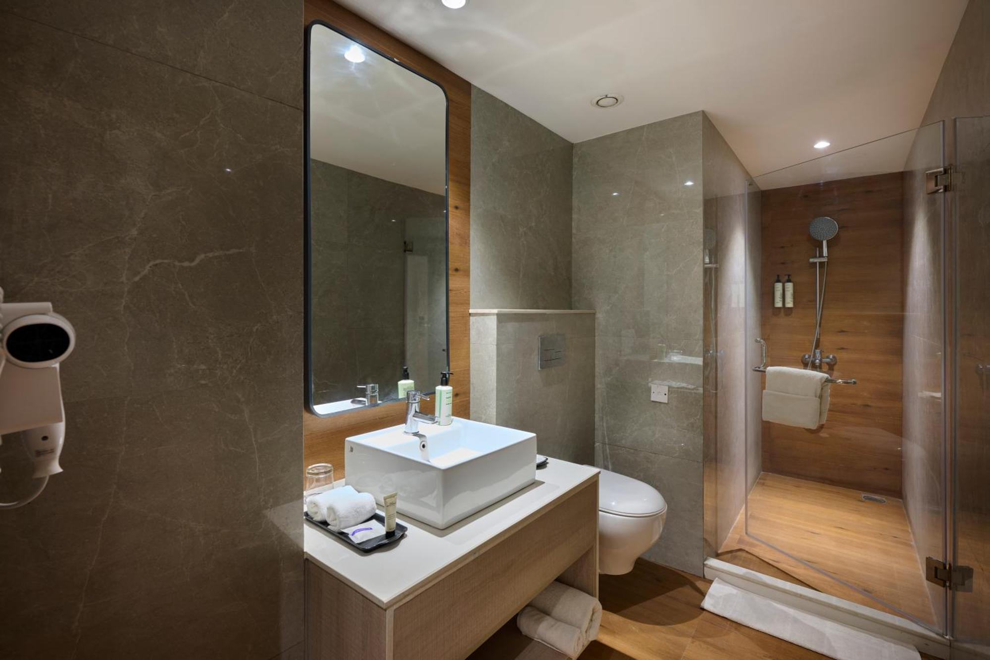 Delite Sarovar Portico Фаридабад Екстериор снимка