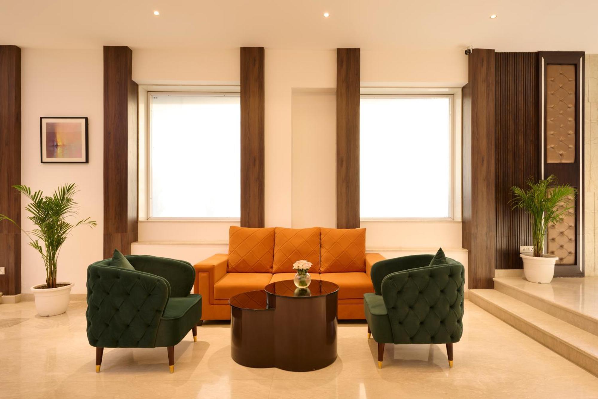 Delite Sarovar Portico Фаридабад Екстериор снимка